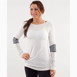 Lululemon long sleeve Devotion